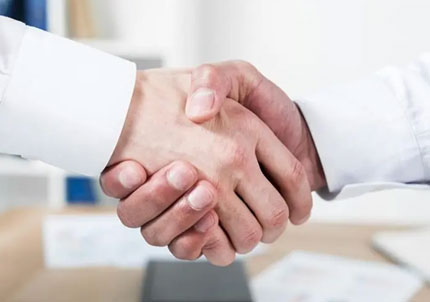 乐鱼数控-客户合影